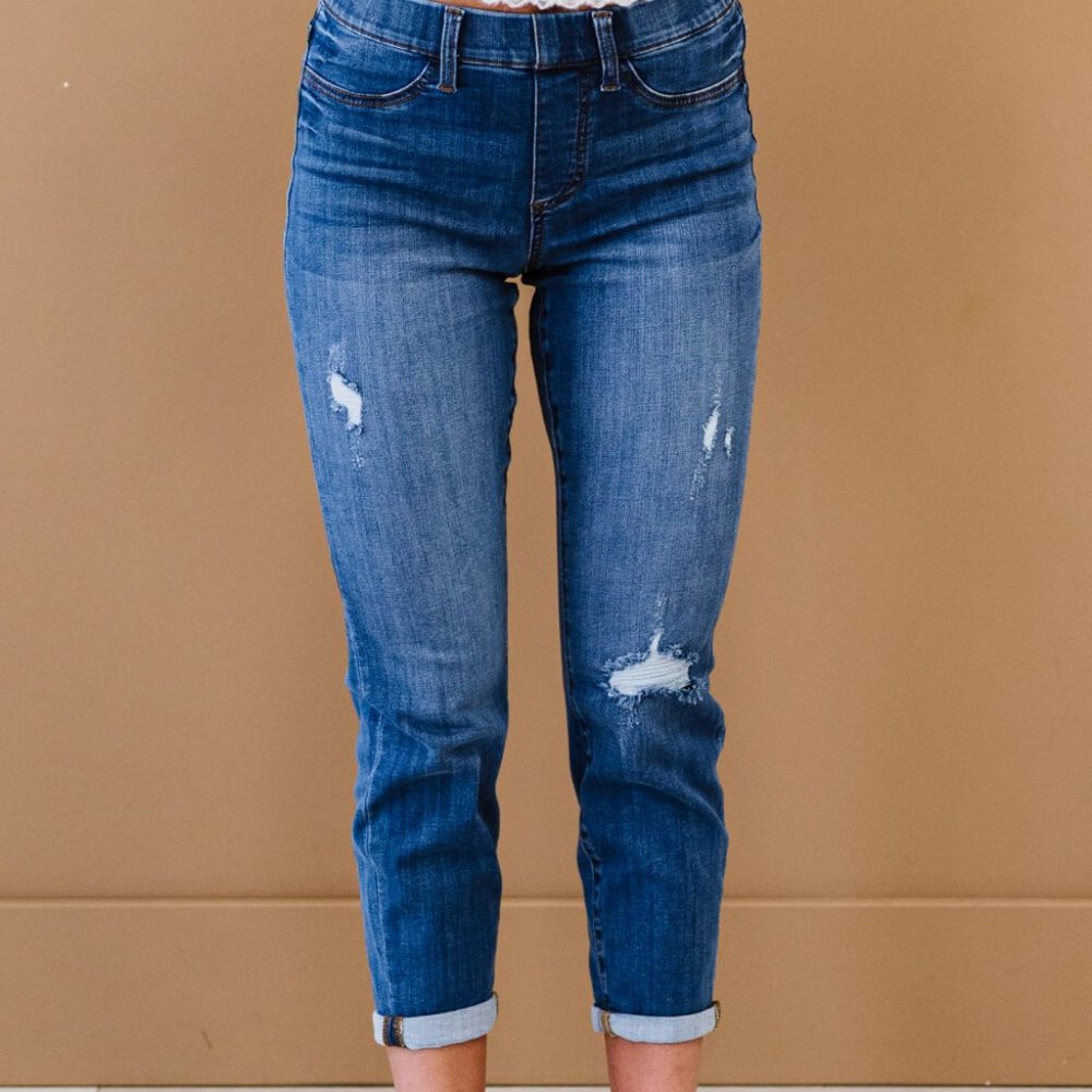 Judy Blue Chasing Dreams Pull-On Cropped Jeans